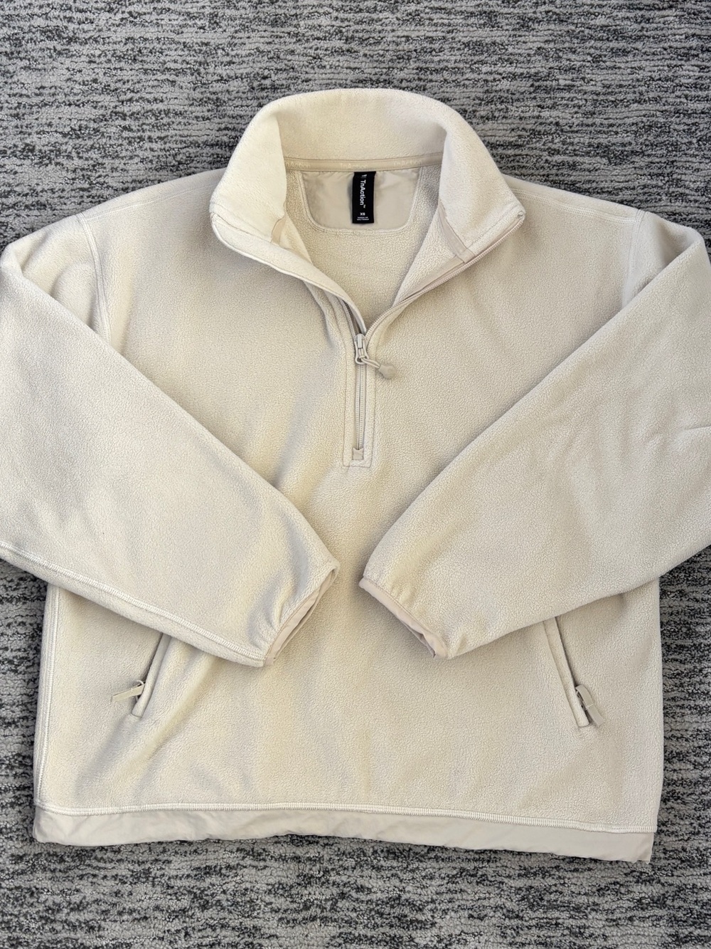 Women’s Aritzia Cream Quarter-Zip Fleece Pullover